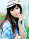 女孩和花卉壁纸