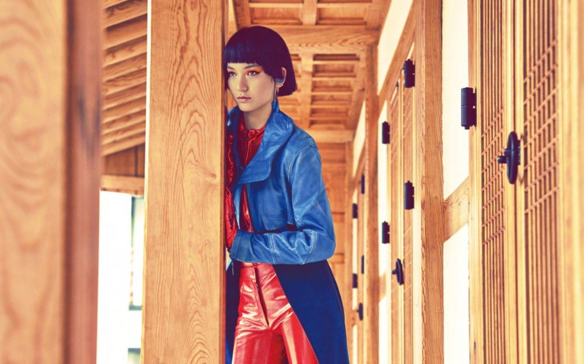 日本超模松冈莫娜手机壁纸