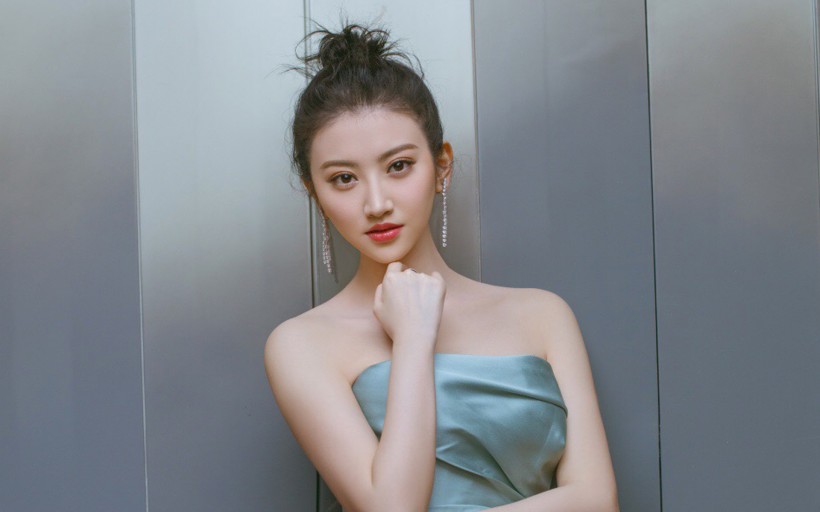 景甜优雅性感写真手机壁纸