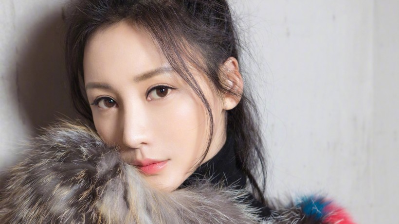 宅男女神美女明星柳岩手机壁纸