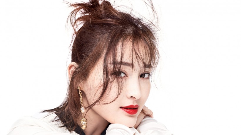 娇艳美女明星甘婷手机壁纸