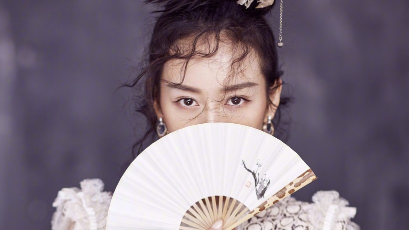 气质美女明星王鸥手机壁纸